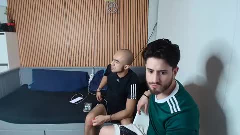 Snapshot of latinos_schengen_gay chatting on 03-18-26, 05:10 LATINOS online show from 03-18-26, 05:10