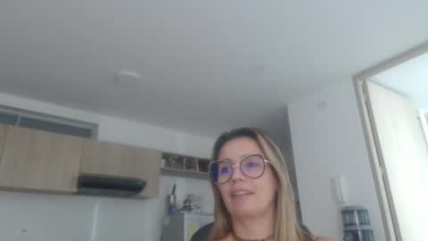 latinpaprika online show from 02-21-25, 02:27