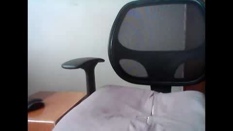 Snapshot of latintropikal chatting on 04-02-26, 03:09 Latin Flow online show from 04-02-26, 03:09