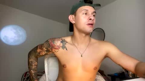 latinweekend online show from 02-12-26, 08:26