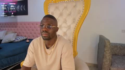 Snapshot of latrellx7 chatting on 01-15-25, 12:36 LEANDRO online show from 01-15-25, 12:36