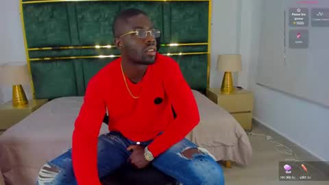 Snapshot of latrellx7 chatting on 01-25-25, 11:44 LEANDRO online show from 01-25-25, 11:44