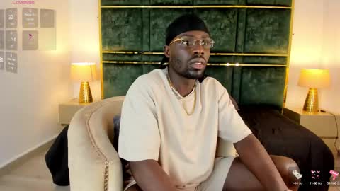 Snapshot of latrellx7 chatting on 01-27-25, 12:37 LEANDRO online show from 01-27-25, 12:37