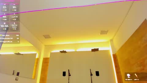 Snapshot of latrellx7 chatting on 02-08-25, 02:38 LEANDRO online show from 02-08-25, 02:38