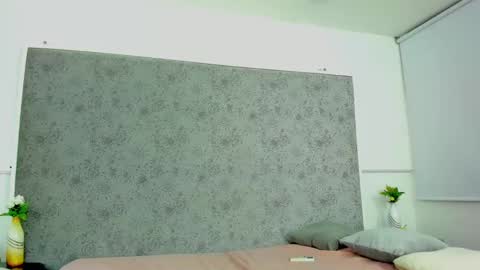 Snapshot of latrellx7 chatting on 03-04-25, 03:15 LEANDRO online show from 03-04-25, 03:15