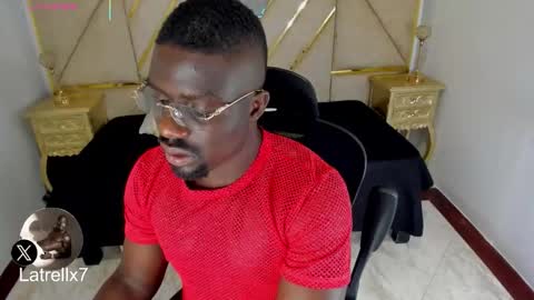 Snapshot of latrellx7 chatting on 11-06-25, 02:56 LEANDRO online show from 11-06-25, 02:56