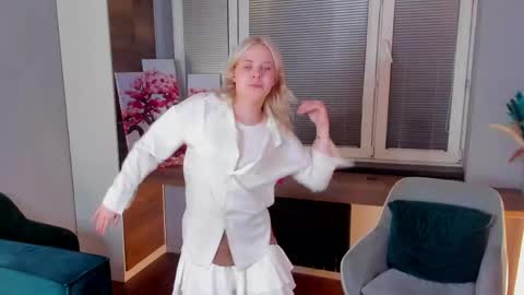 Kate online show from 05-10-26, 07:19
