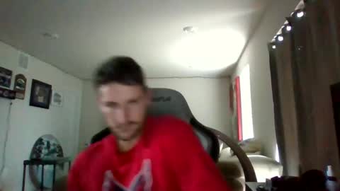 latvianhammer302 online show from 11-04-25, 05:45