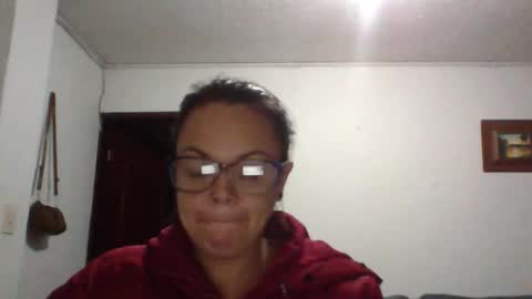 Snapshot of lau16310 chatting on 01-17-26, 11:41 Laura online show from 01-17-26, 11:41