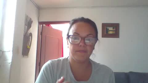 Snapshot of lau16310 chatting on 02-15-26, 06:59 Laura online show from 02-15-26, 06:59