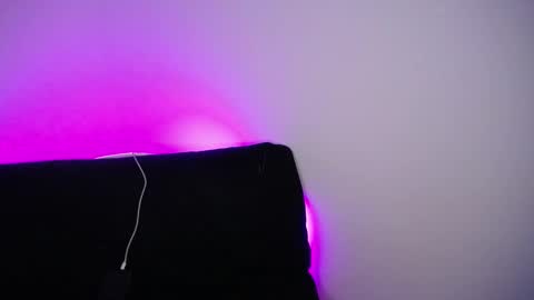 lau_24 online show from 11-26-25, 06:03