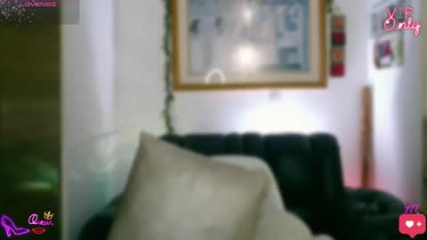 Snapshot of laujgray chatting on 05-21-26, 04:41 laujgray online show from 05-21-26, 04:41