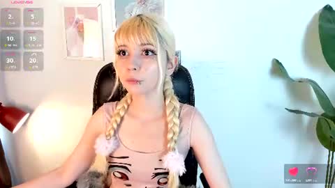 Snapshot of laukyubey1 chatting on 07-01-26, 08:19 laukyubey1 online show from 07-01-26, 08:19