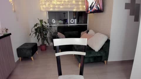 Snapshot of laura__cruz chatting on 01-20-25, 05:04 laura cruz online show from 01-20-25, 05:04