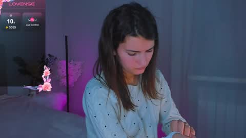 Laura online show from 12-23-24, 09:38