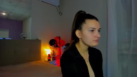 Laura online show from 11-06-25, 06:36