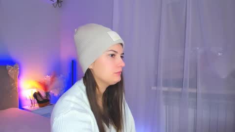 Laura online show from 02-17-26, 06:32