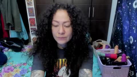 Snapshot of laura_anal_ chatting on 05-05-26, 03:53 Wen online show from 05-05-26, 03:53