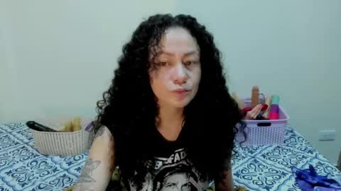 Snapshot of laura_anal_ chatting on 06-02-26, 10:34 Wen online show from 06-02-26, 10:34