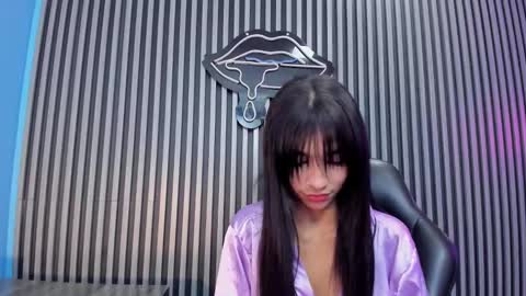 Laura online show from 02-03-25, 04:20