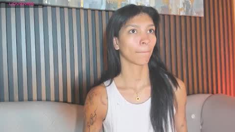 Laura online show from 10-05-25, 12:36