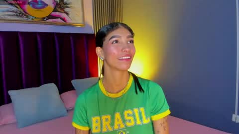 Laura online show from 04-16-26, 12:39