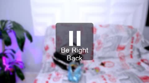 Snapshot of laura_candy02 chatting on 12-15-25, 01:04 LAURA online show from 12-15-25, 01:04