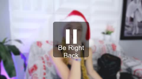 LAURA online show from 12-22-25, 01:19