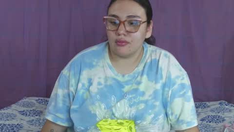 Snapshot of laura_candy12 chatting on 12-23-24, 03:44 Laura online show from 12-23-24, 03:44