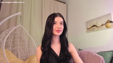 Laura online show from 01-21-25, 02:33