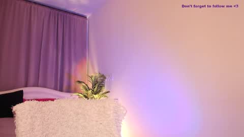 Laura online show from 03-01-25, 05:20