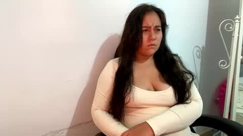 Snapshot of laura_d23 chatting on 09-23-25, 11:08 laura online show from 09-23-25, 11:08