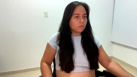 Snapshot of laura_d23 chatting on 10-06-25, 11:57 laura online show from 10-06-25, 11:57