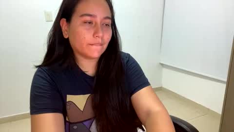 Snapshot of laura_d23 chatting on 10-14-25, 12:11 laura online show from 10-14-25, 12:11