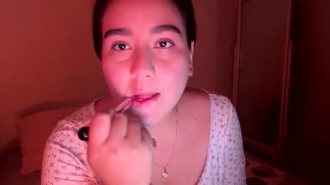 laura online show from 01-12-26, 10:48