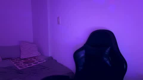 laura online show from 03-01-26, 06:59