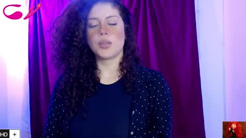 weedcam Curly Laura OF    online show from 02-19-25, 09:25