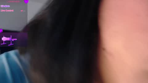 Snapshot of laura_golden1 chatting on 12-18-24, 07:19 lLAURA online show from 12-18-24, 07:19