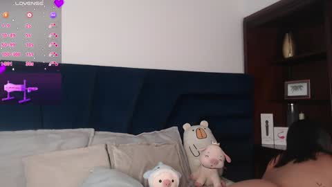 Snapshot of laura_golden1 chatting on 01-30-25, 01:22 lLAURA online show from 01-30-25, 01:22