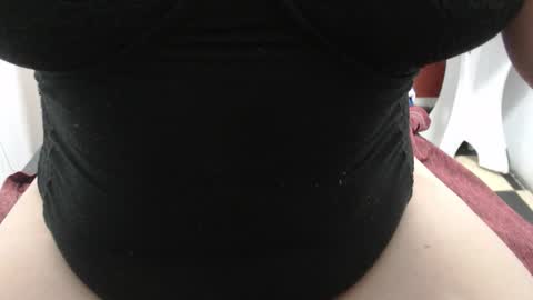  Laura  online show from 11-10-25, 04:44