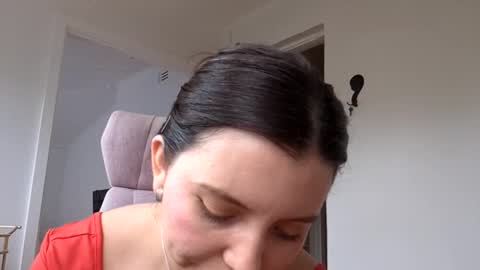 Laura Lee. online show from 01-16-25, 02:09