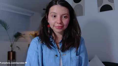 Snapshot of laura_lee chatting on 01-16-26, 02:15 Laura Lee. online show from 01-16-26, 02:15