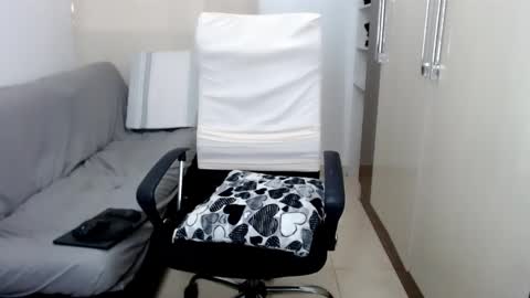 Laura online show from 02-16-25, 08:11