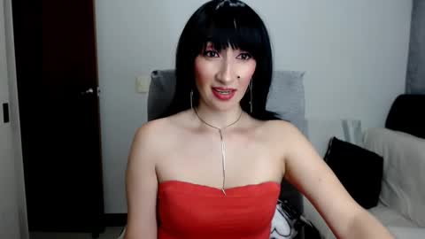 Laura online show from 03-08-26, 11:19
