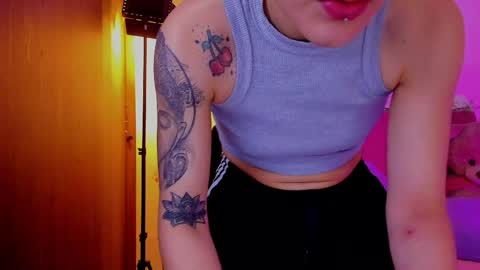 Laura Rose online show from 03-29-26, 03:34