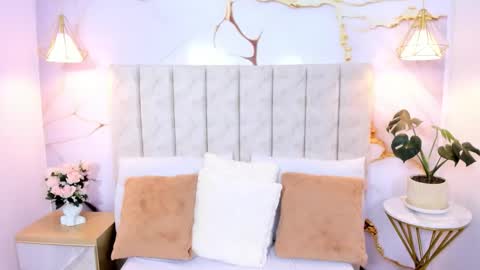 Laura Smith online show from 03-18-26, 10:02