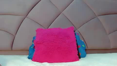 Laura online show from 01-29-25, 11:09