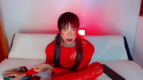 Laura online show from 02-21-25, 02:17