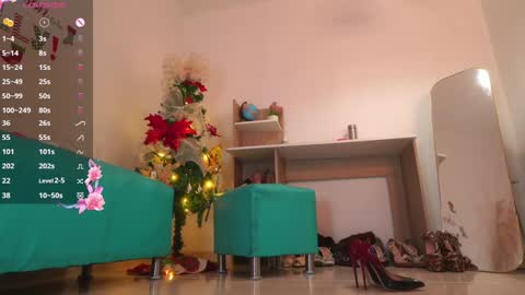 Laura Zans   I am sensual goddes and i was born for loveworshipping and enjoyment. online show from 12-04-24, 02:37