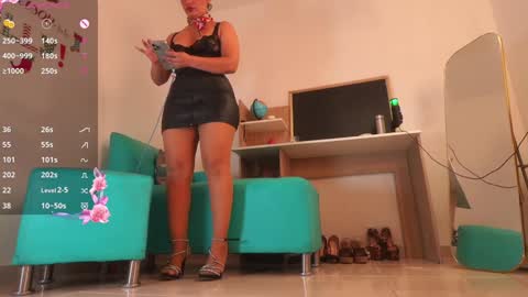 Laura Zans   I am sensual goddes and i was born for loveworshipping and enjoyment. online show from 01-09-25, 11:14